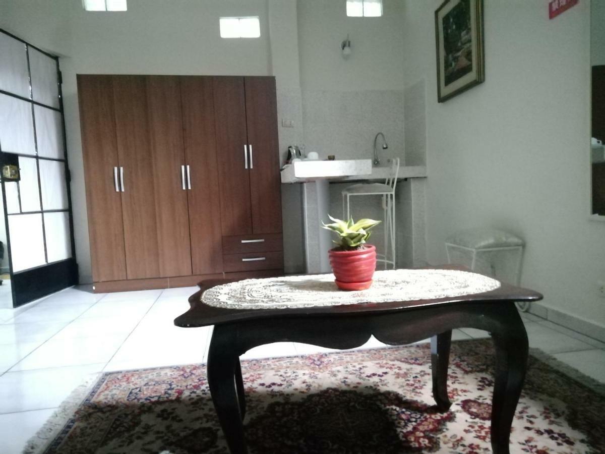 Private Open Guest House Лима Екстериор снимка